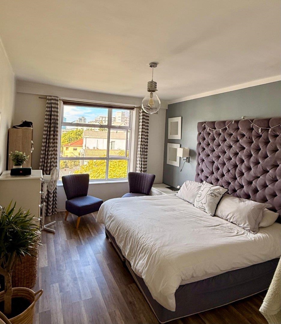 To Let 1 Bedroom Property for Rent in Green Point Western Cape